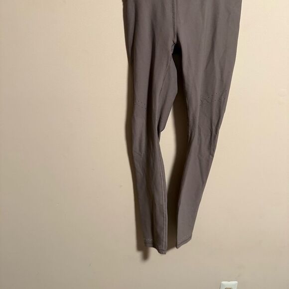 Lululemon Zoned In Tight *27" Lunar Rock- Size 6 - Picture 5 of 11